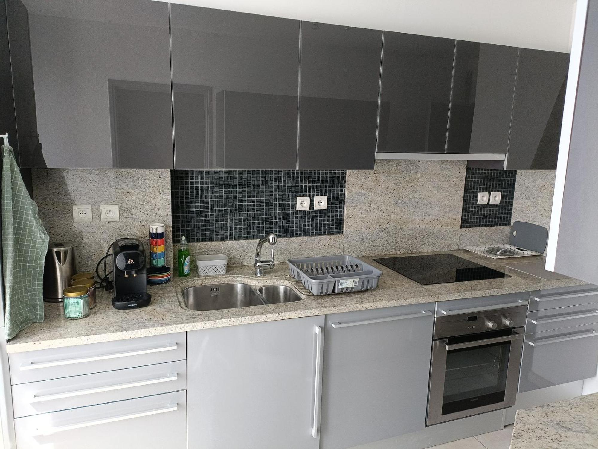 Apartment Centre, 6 Voyageurs *
